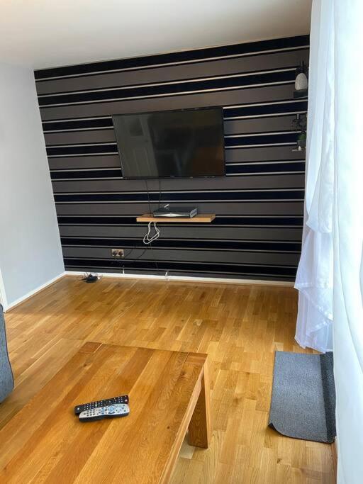 Mosborough Garland Way 2 Bed House Sheffield Free Parking 5 Min From M1ヴィラ エクステリア 写真